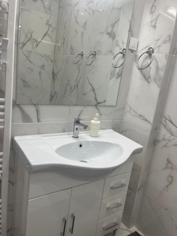 White Apartment Athens Luaran gambar